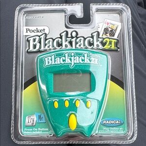 Vintage 2002 Radica Pocket Blackjack 21 Electronic Handheld Game NEW